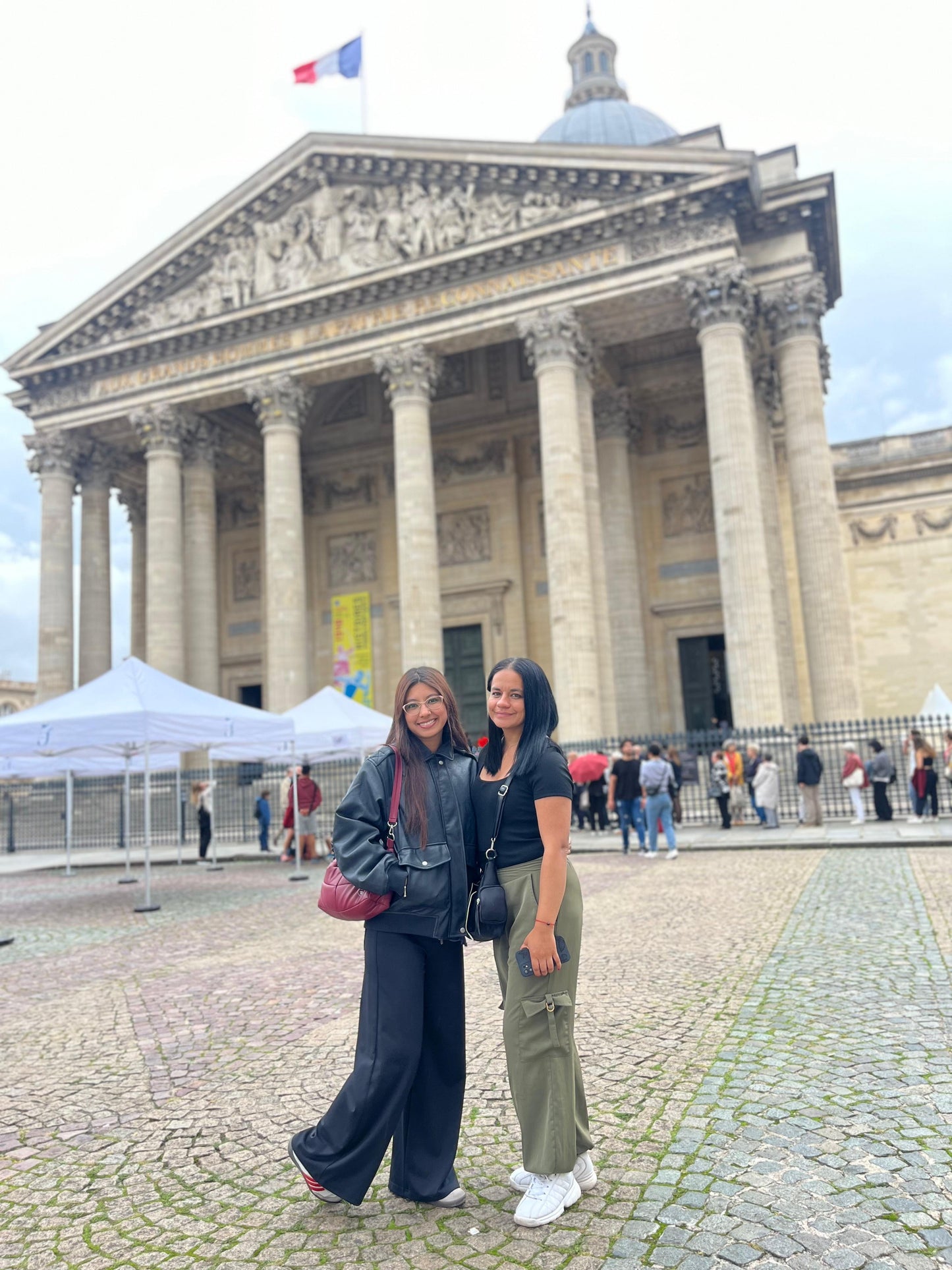 Descubre París en un Día: El Tour Más Completo en Vehículo Privado