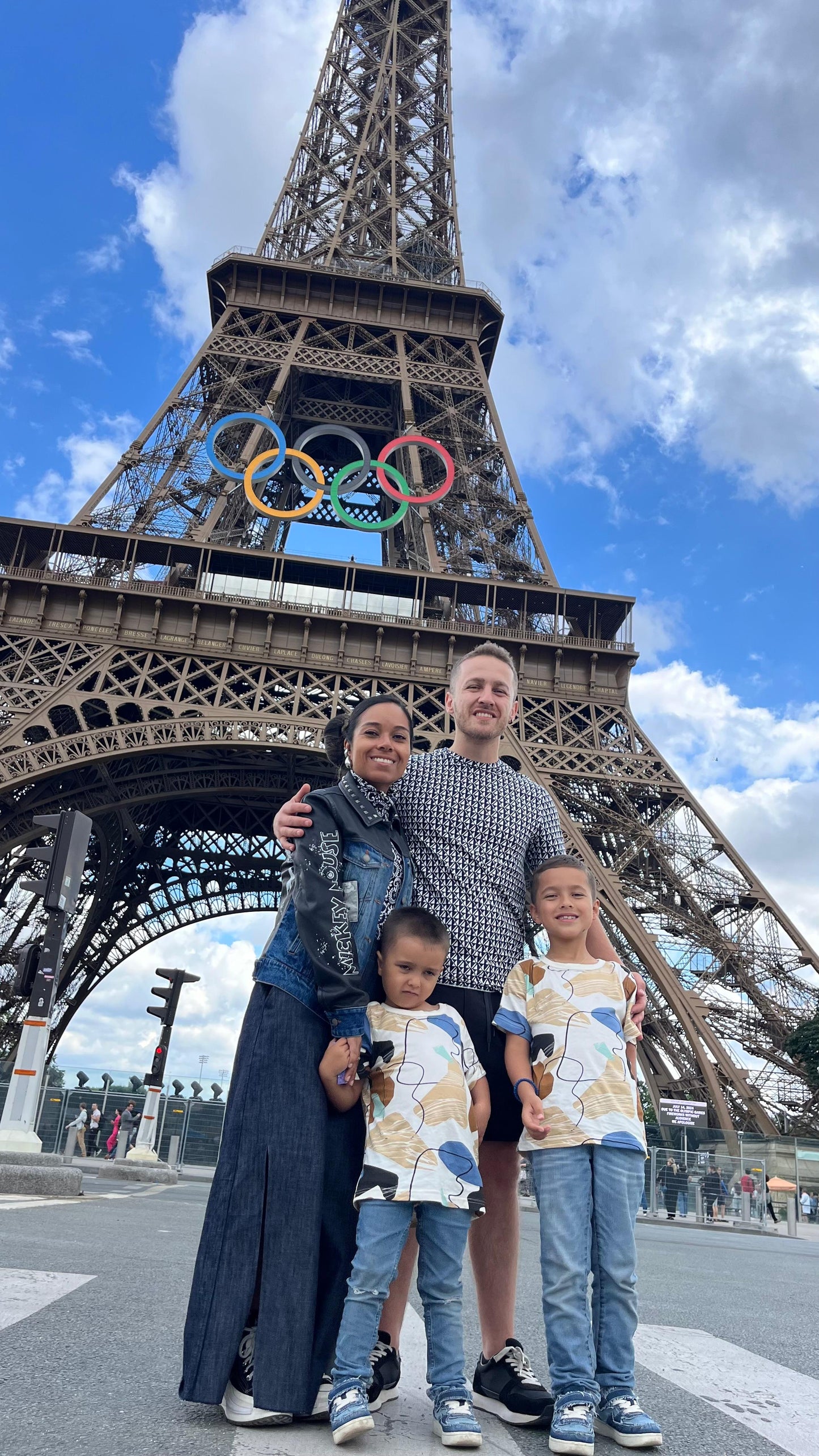 Descubre París en un Día: El Tour Más Completo en Vehículo Privado
