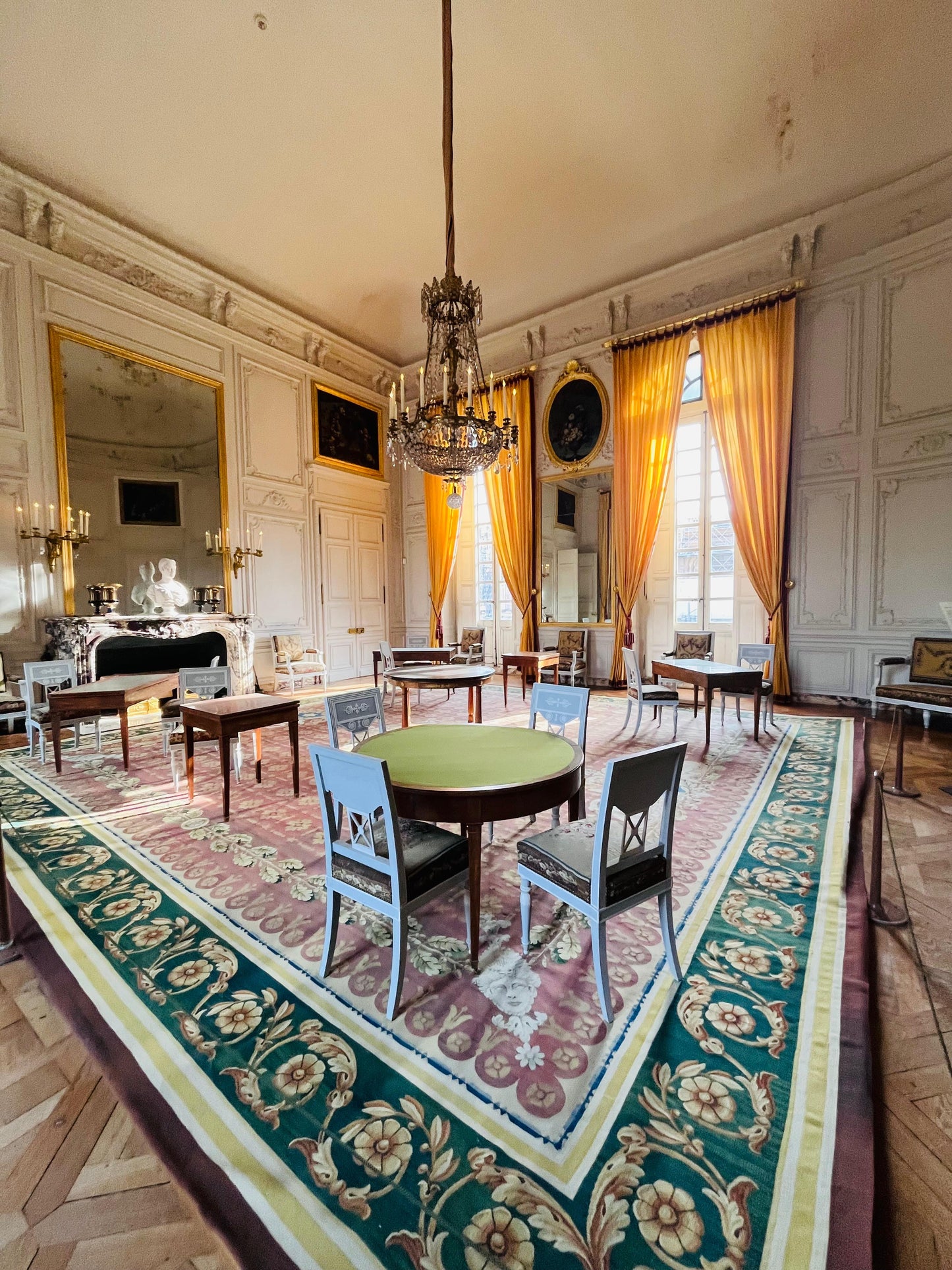 Visita al Palacio de Versalles con traslado desde París